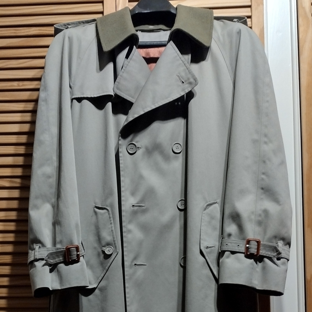 Vintage Stafford Trench Coat 40R Khaki Color